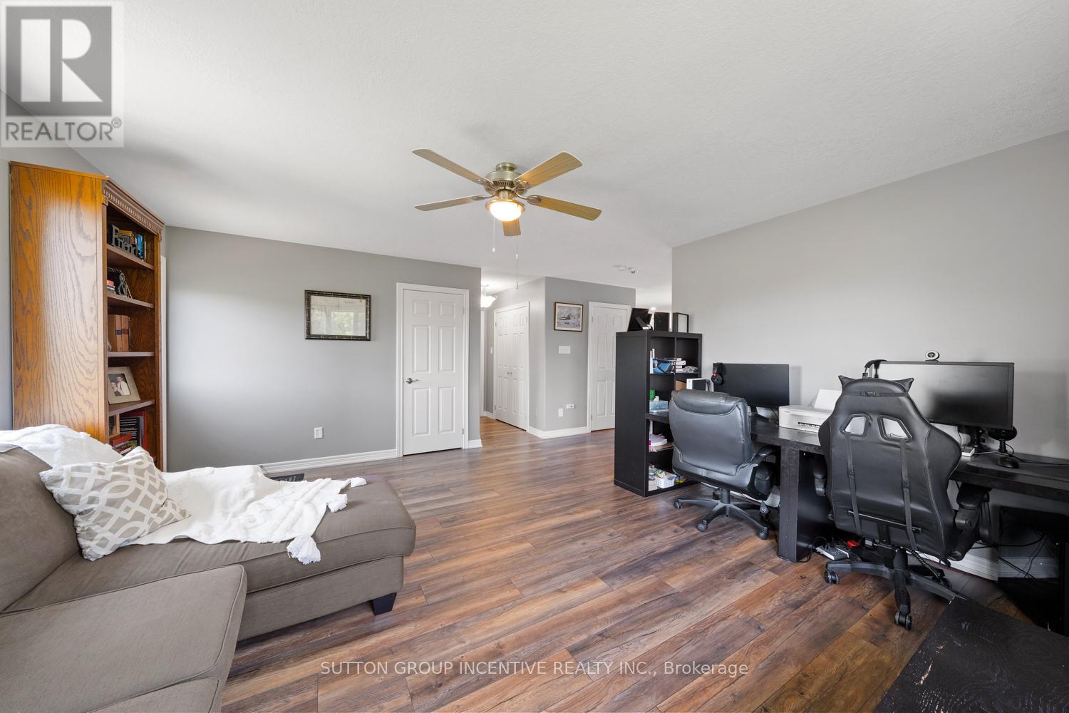 1277 Sunnidale Road Property Photo 21
