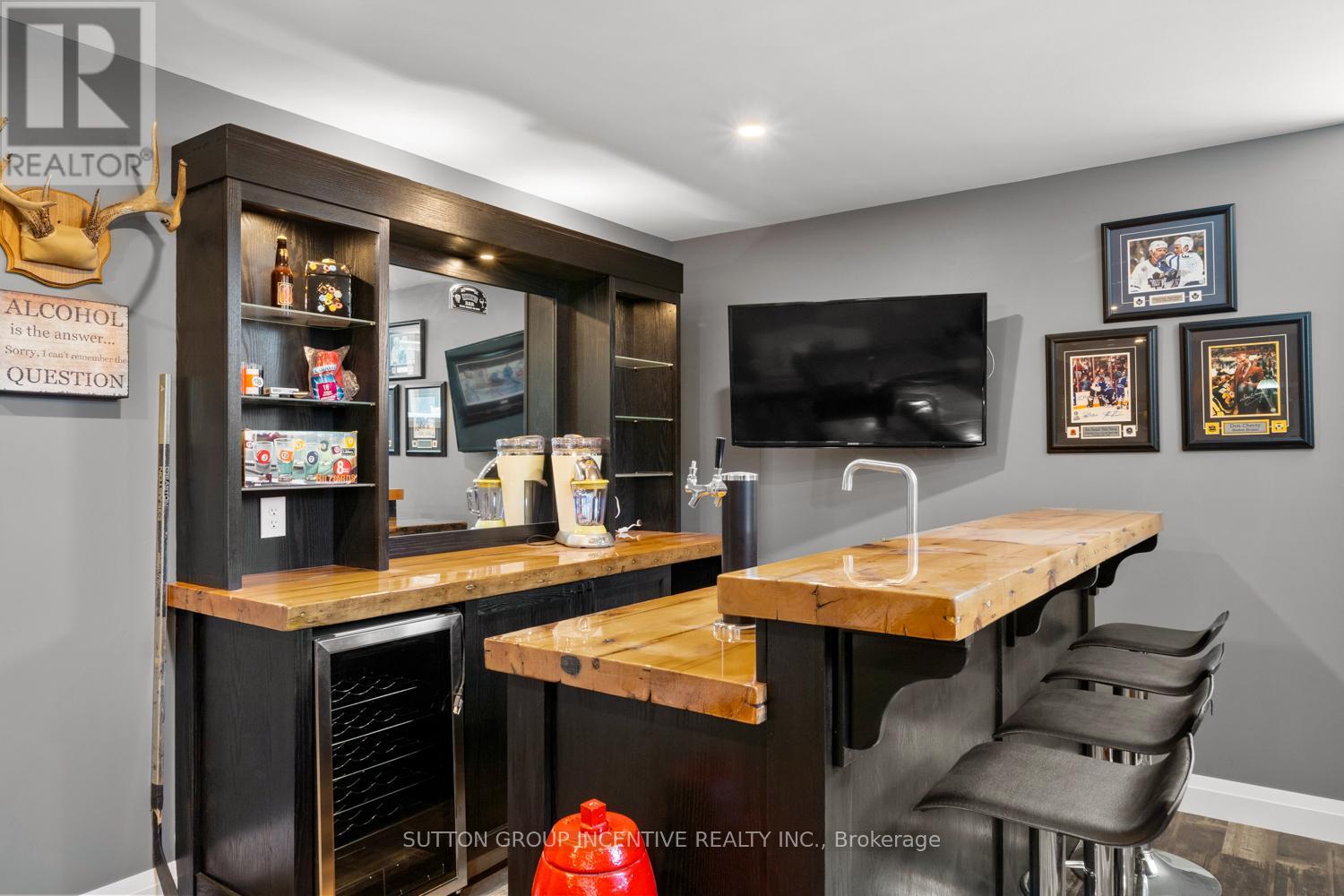 1277 Sunnidale Road Property Photo 35