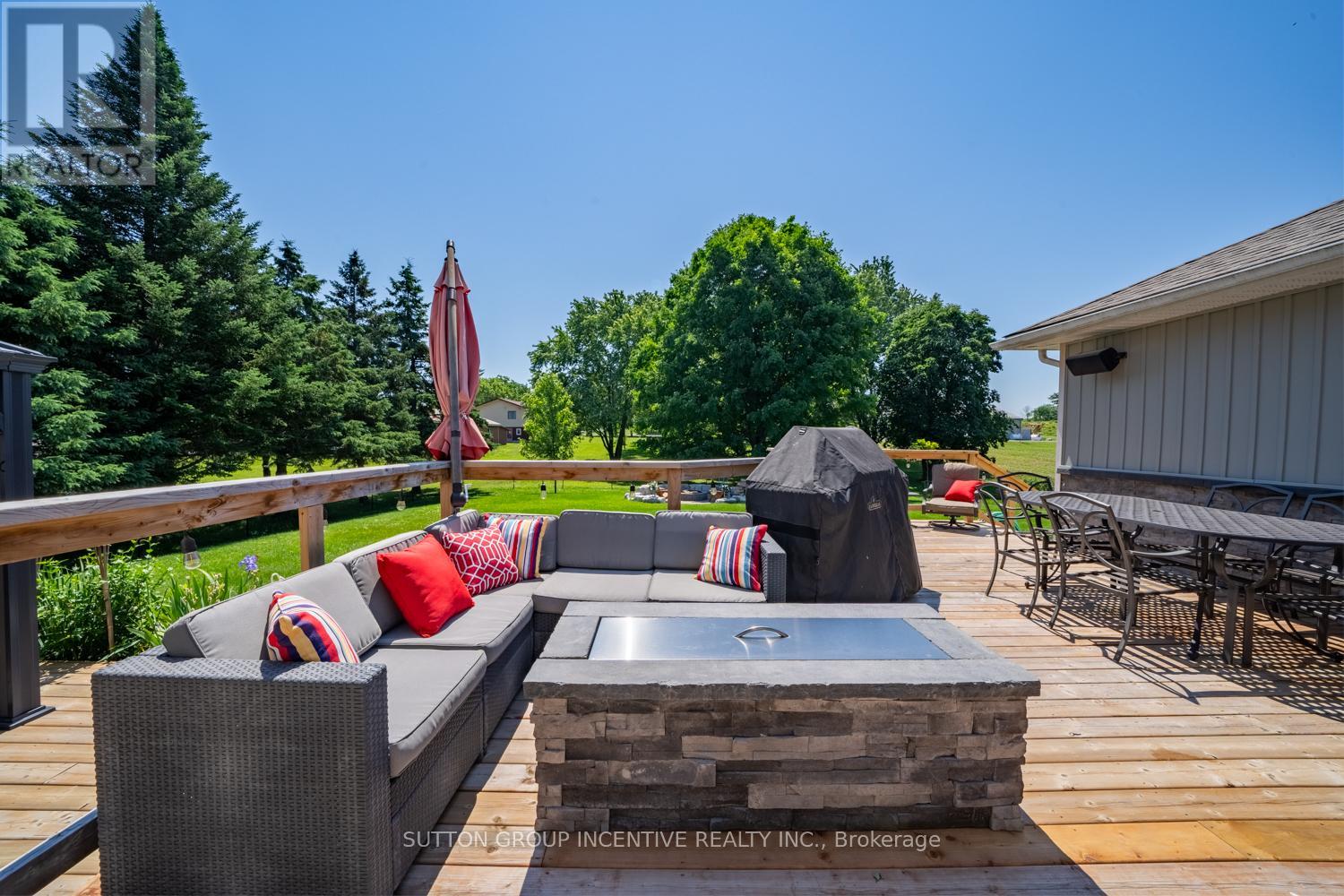 1277 Sunnidale Road Property Photo 38