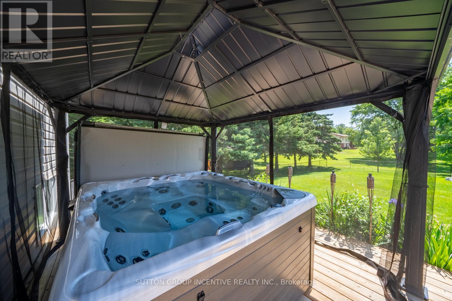 1277 Sunnidale Road Property Photo 40