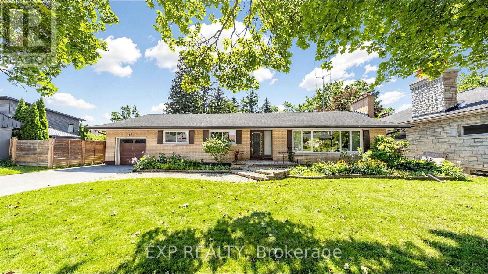 43 AMELIA STREET S
