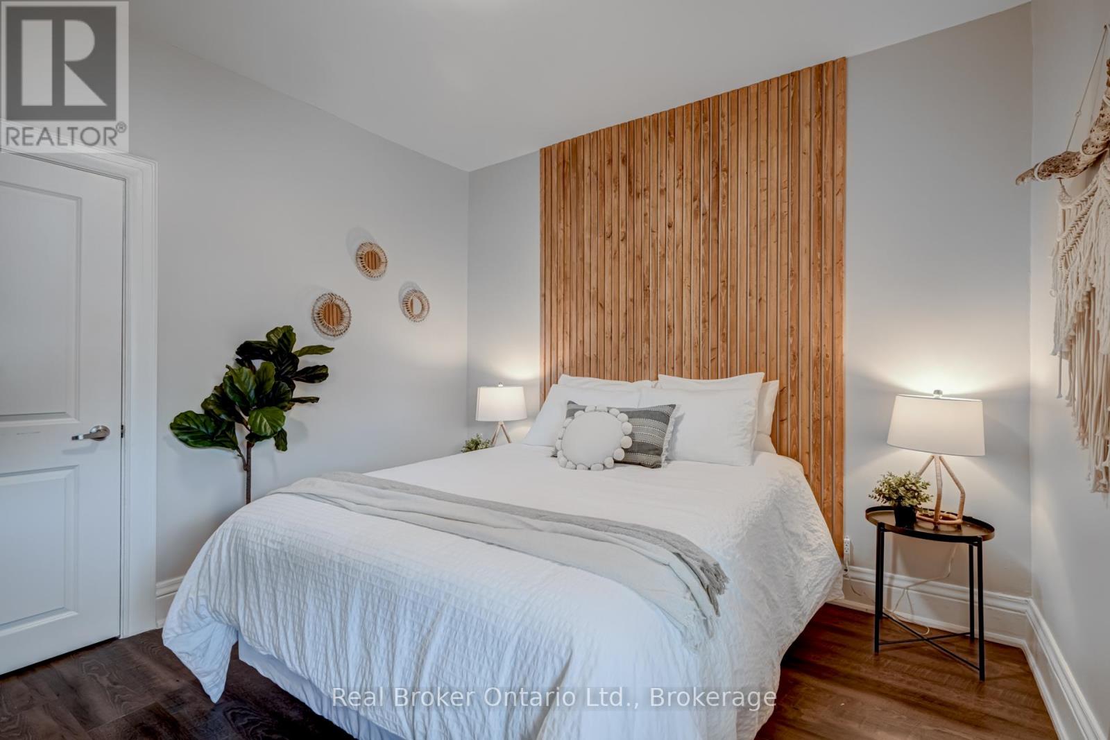 66 Nottawasaga Street Property Photo 2