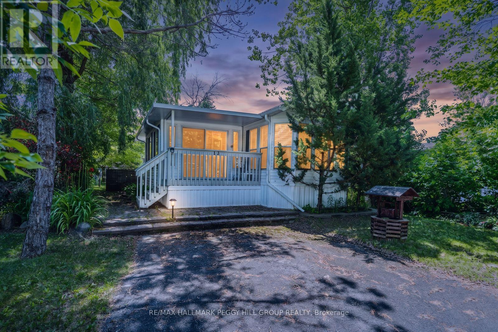13 HURON CIRCLE Property Photo 1