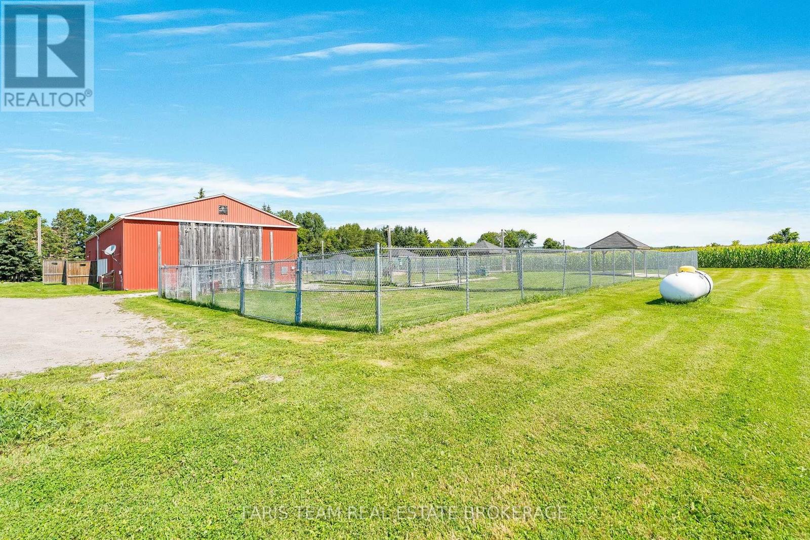 301 Concession 4 Road E Property Photo 45