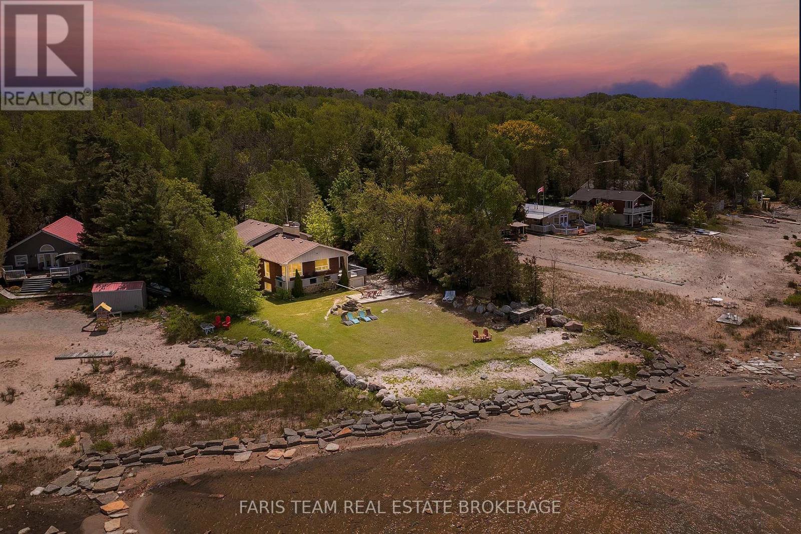 1787 Champlain Road Property Photo 1
