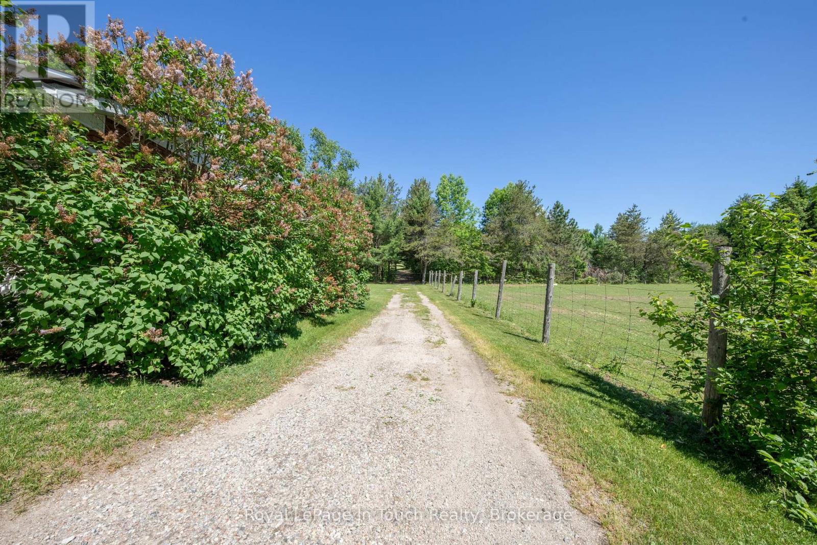 756 Champlain Road Property Photo 9