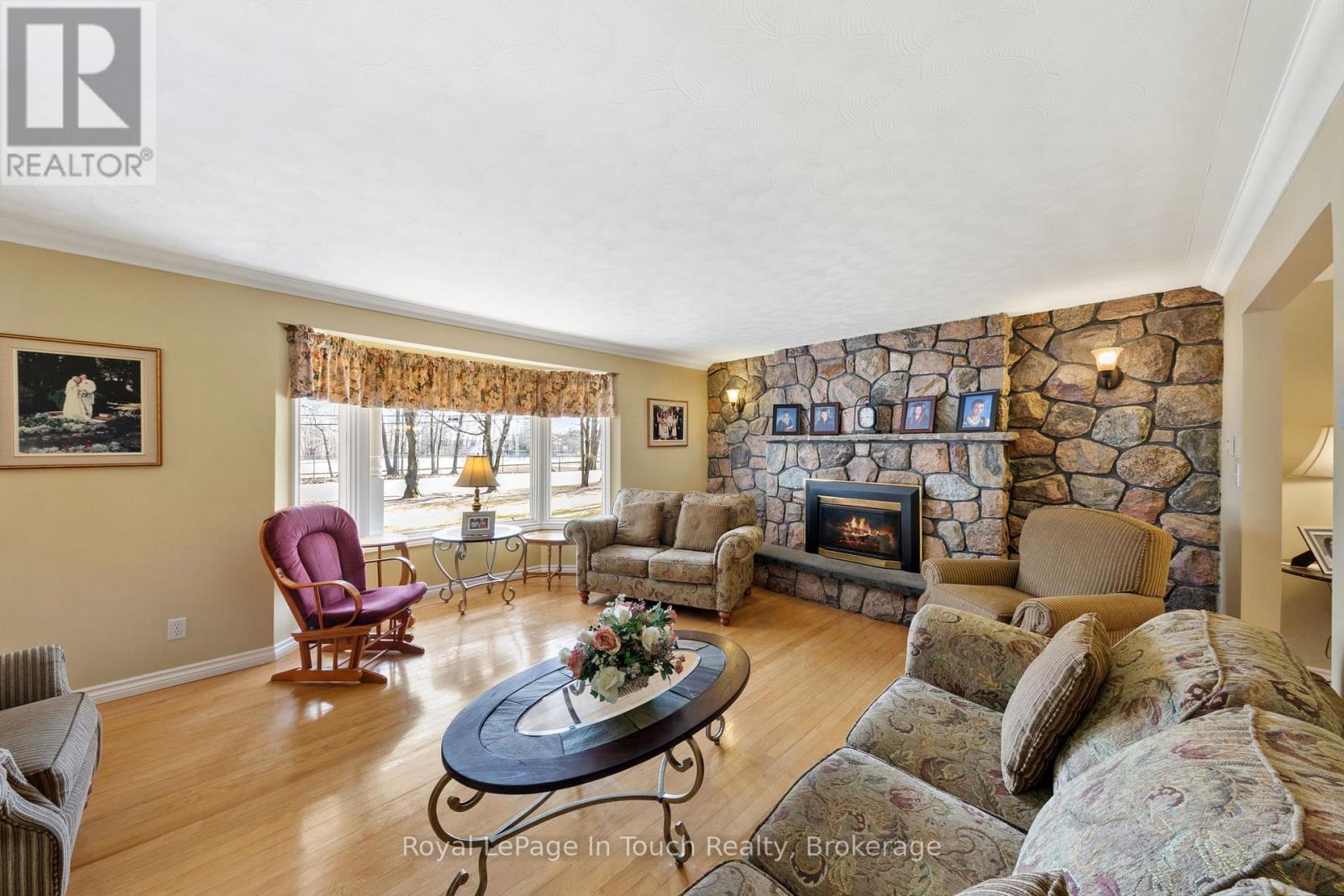 756 Champlain Road Property Photo 22