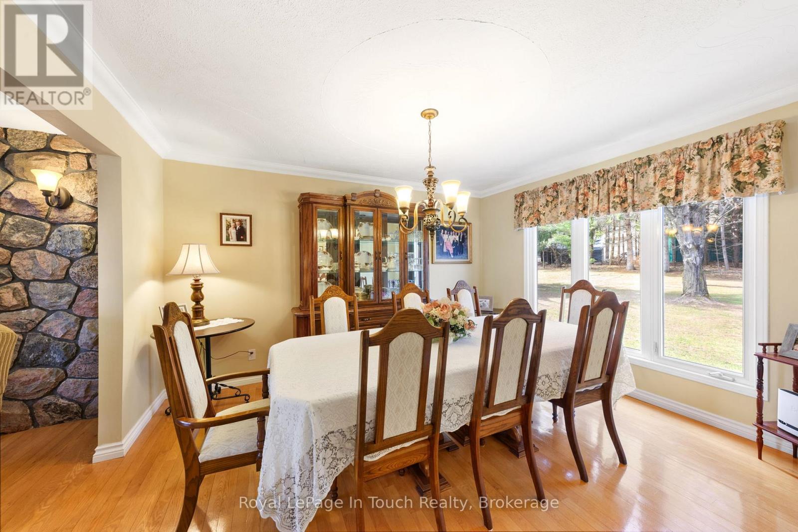 756 Champlain Road Property Photo 24