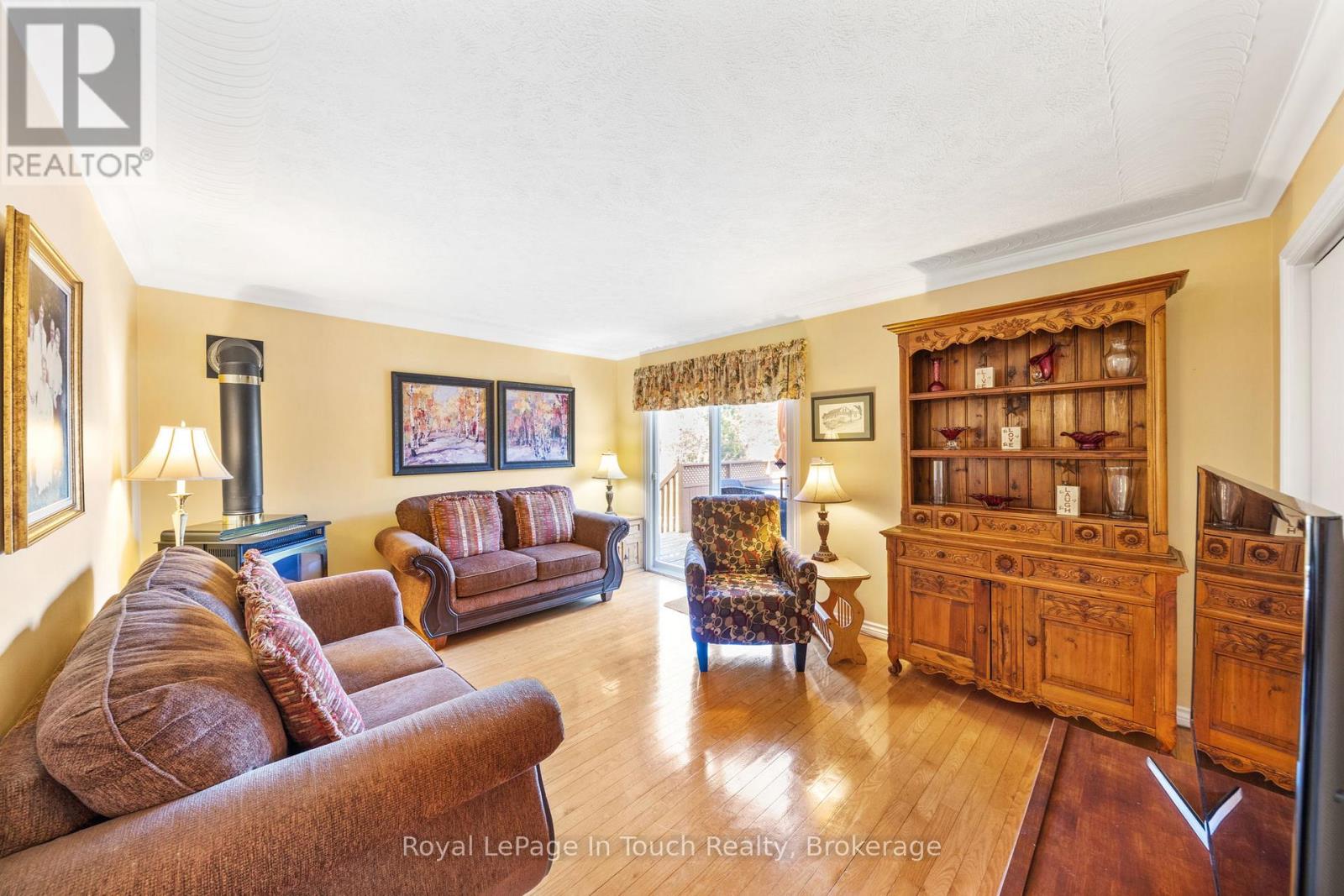 756 Champlain Road Property Photo 28