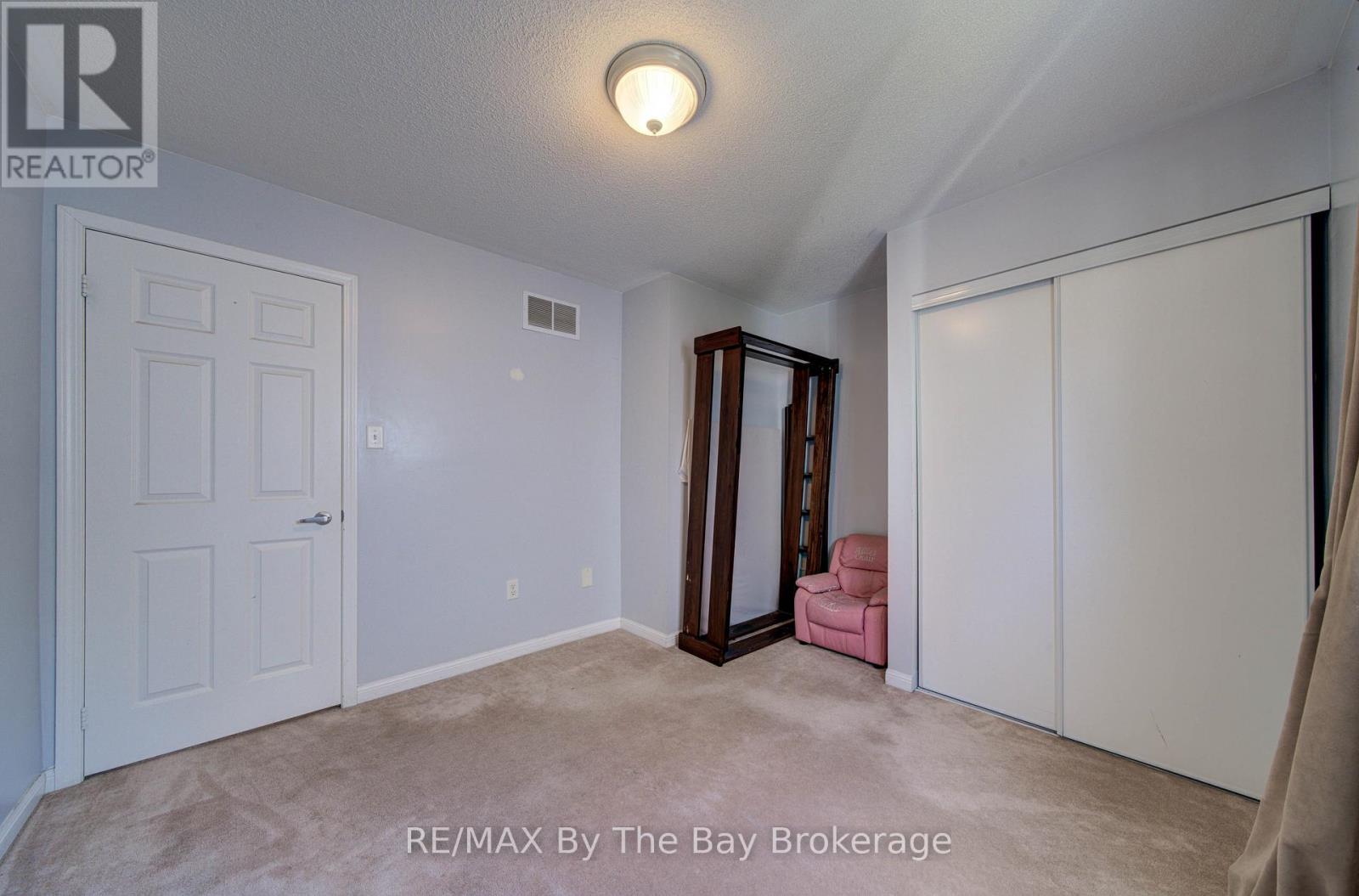 88 Wesley Avenue Property Photo 25
