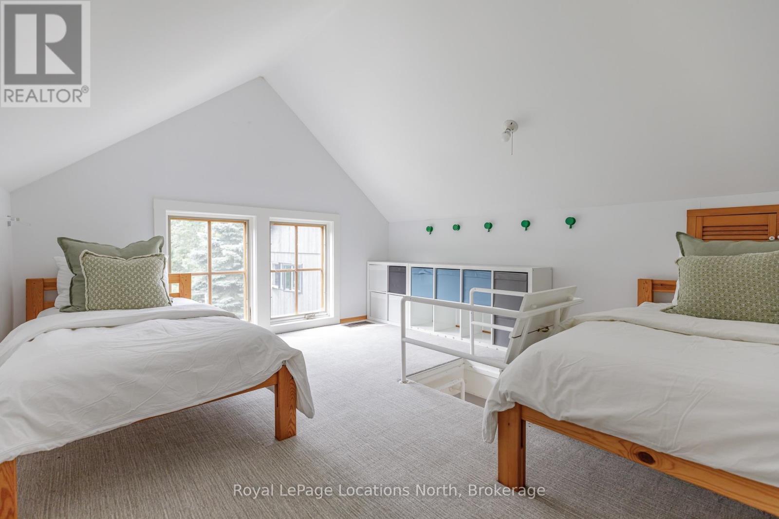 1664 10 Concession N Property Photo 27