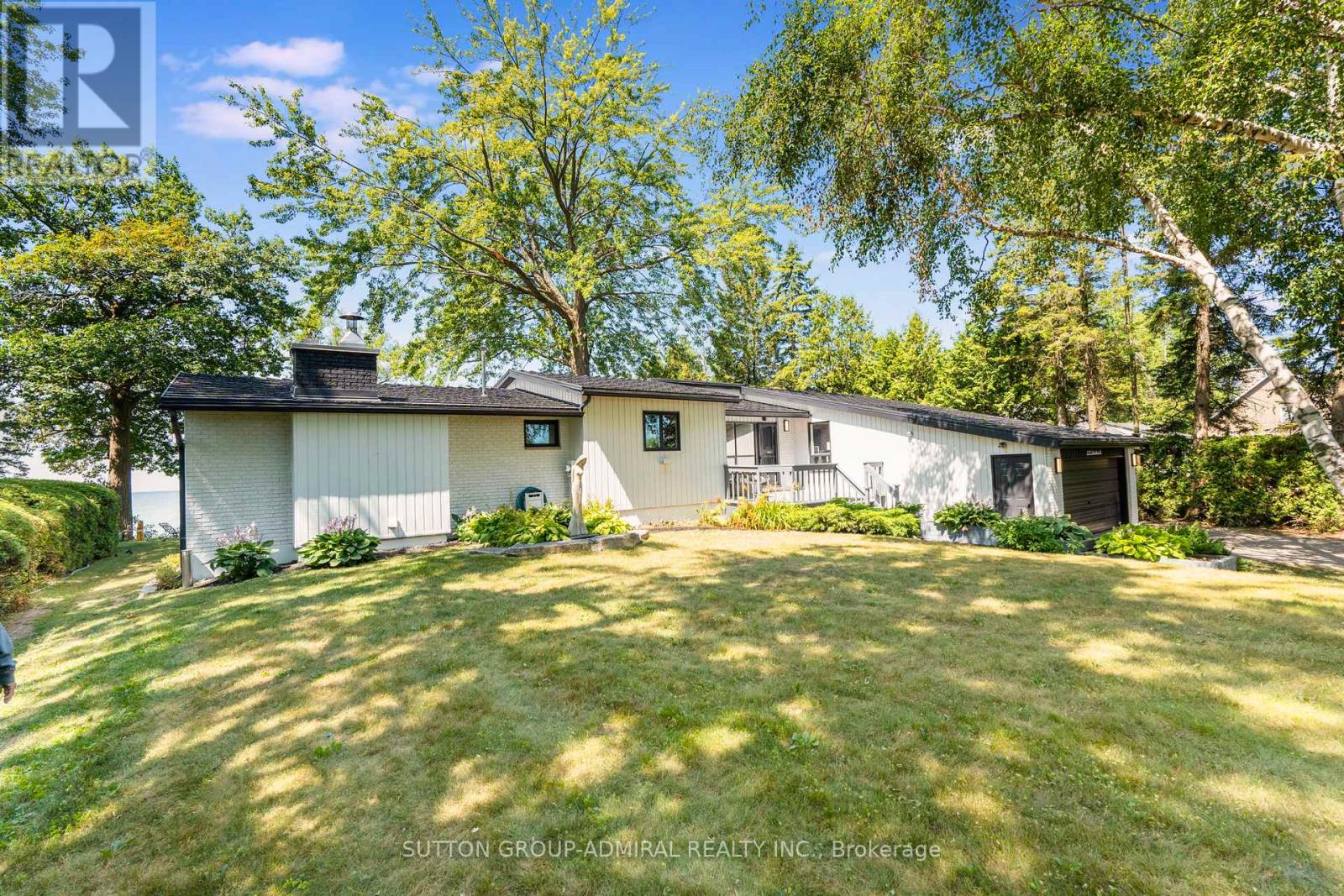 2232 Lakeshore Drive Property Photo 4