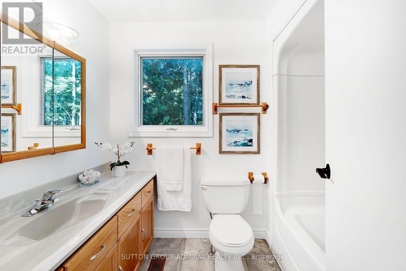 2232 Lakeshore Drive Property Photo 17