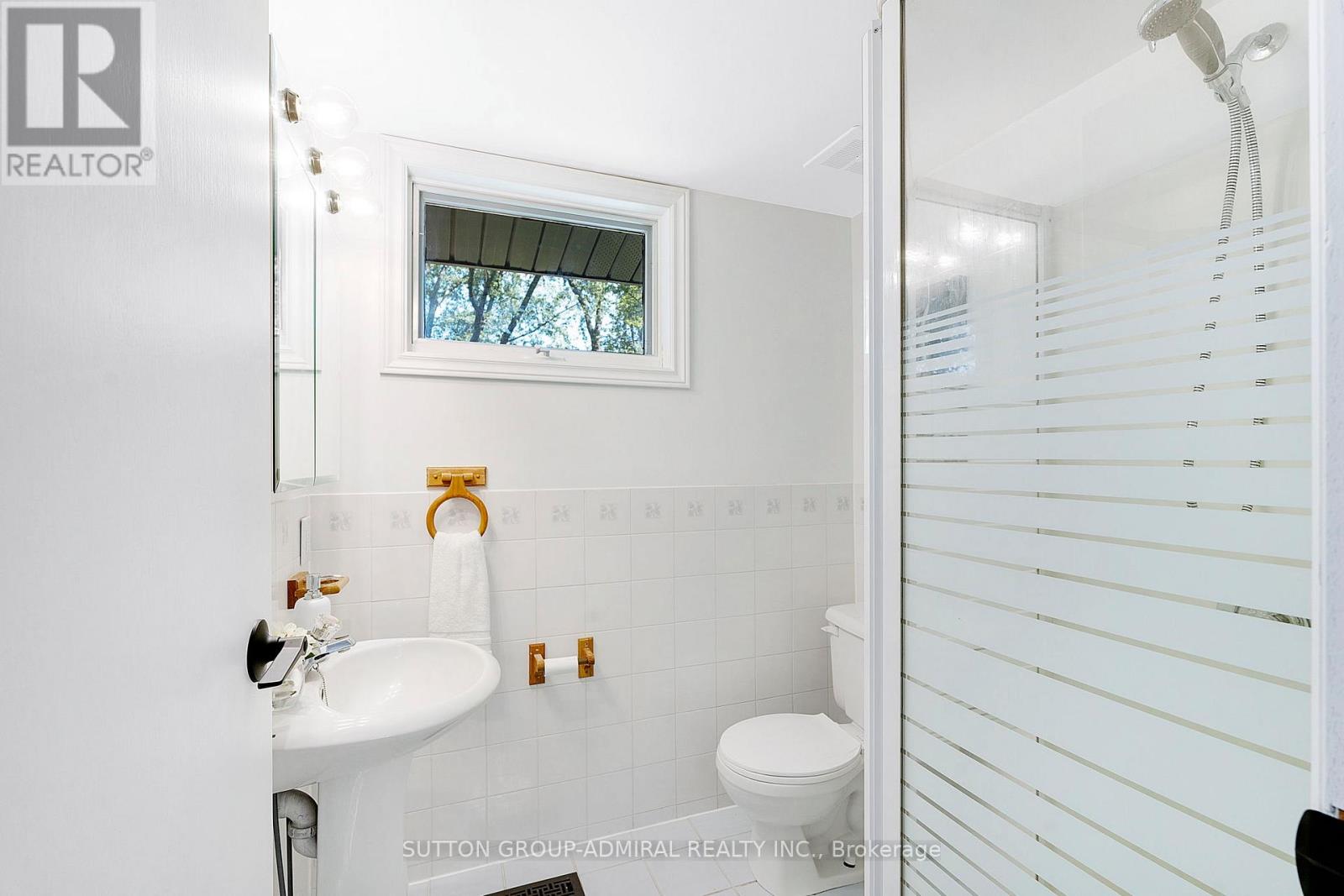 2232 Lakeshore Drive Property Photo 24