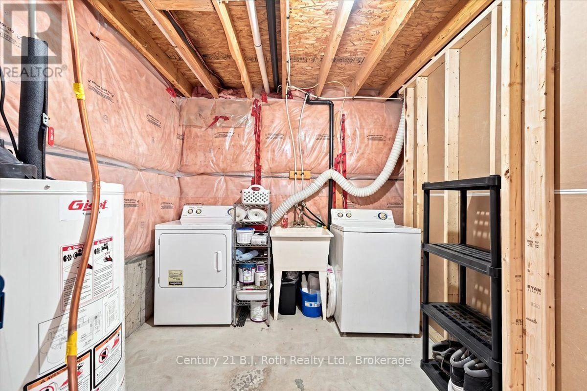 413 Irwin Street Property Photo 27