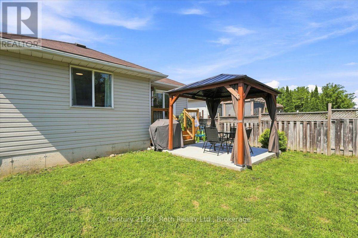 413 Irwin Street Property Photo 31