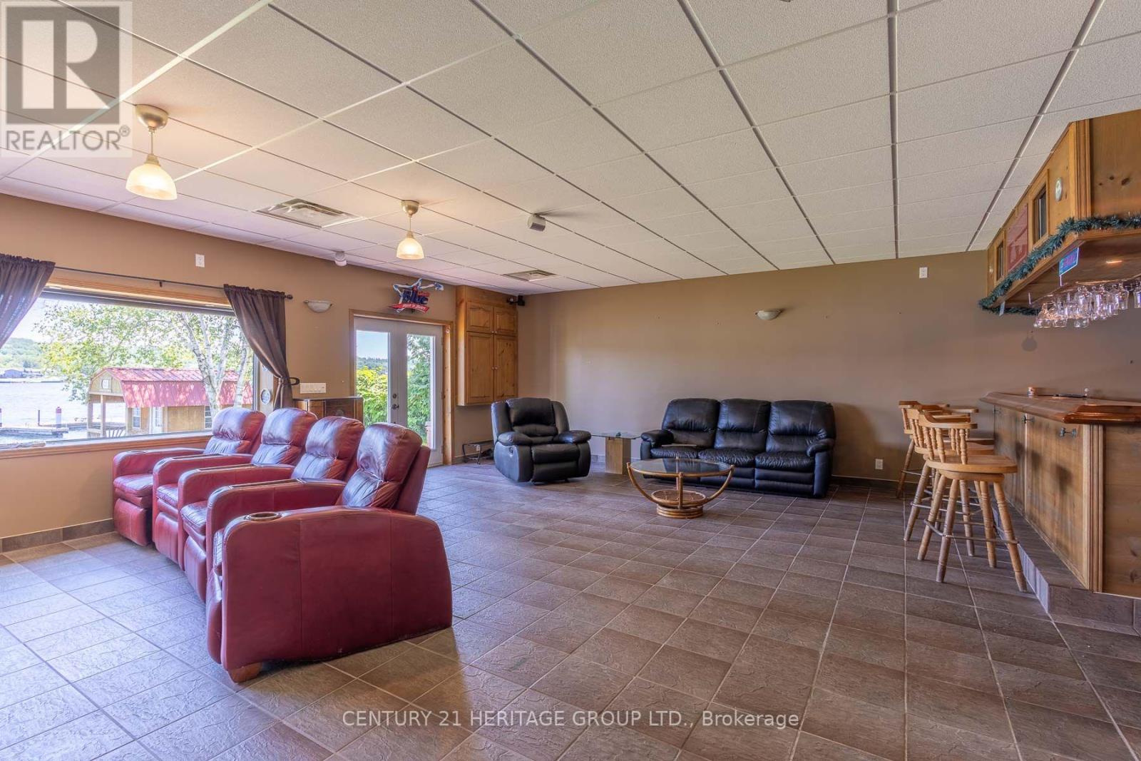405 Champlain Road Property Photo 20