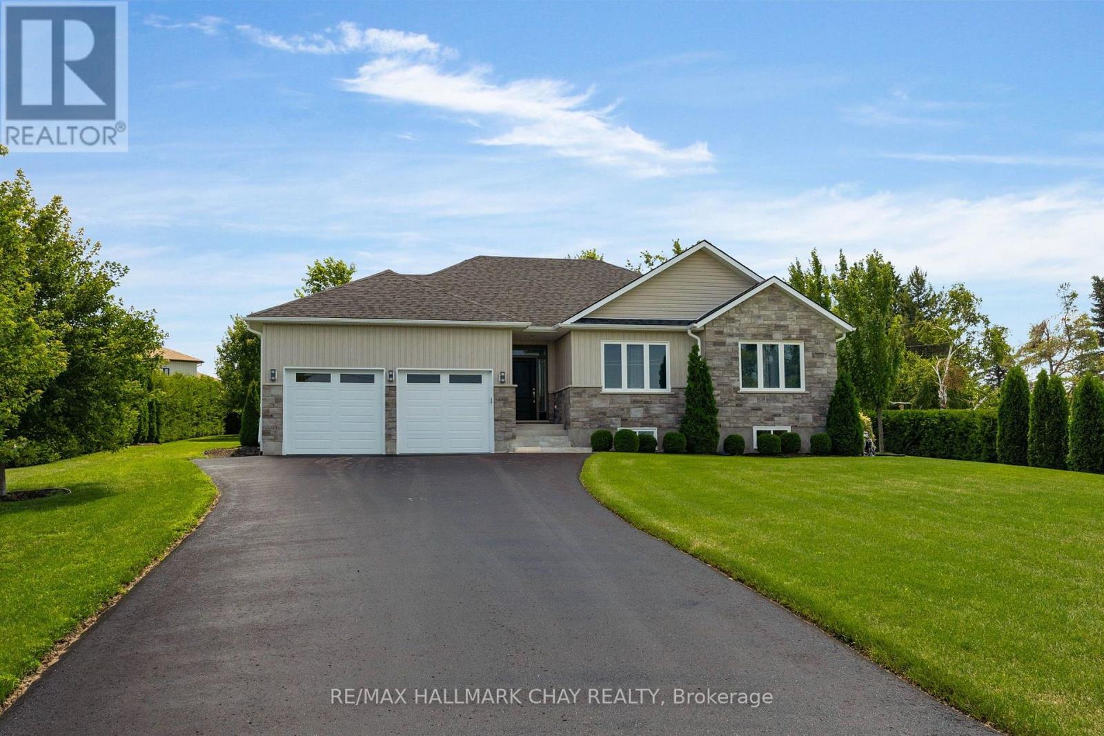 1415 15 16 Side Road E Property Photo 1