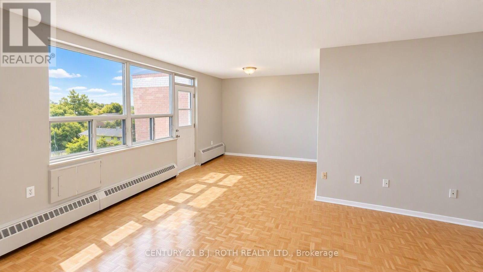 808 - 37 Peel Street Property Photo 10