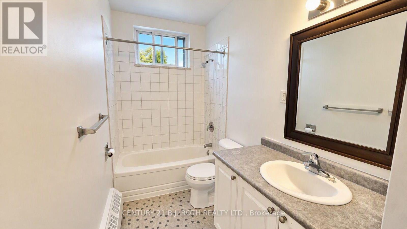 808 - 37 Peel Street Property Photo 20