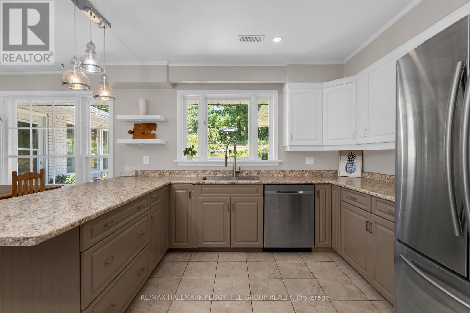 1863 Tiny Beaches Road S Property Photo 4