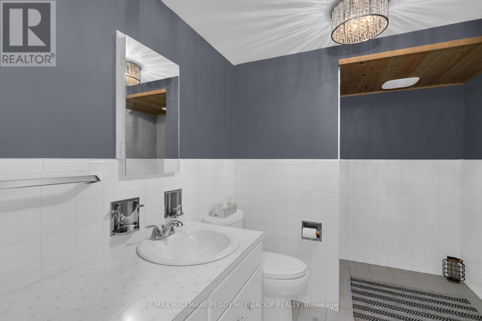 1863 Tiny Beaches Road S Property Photo 15