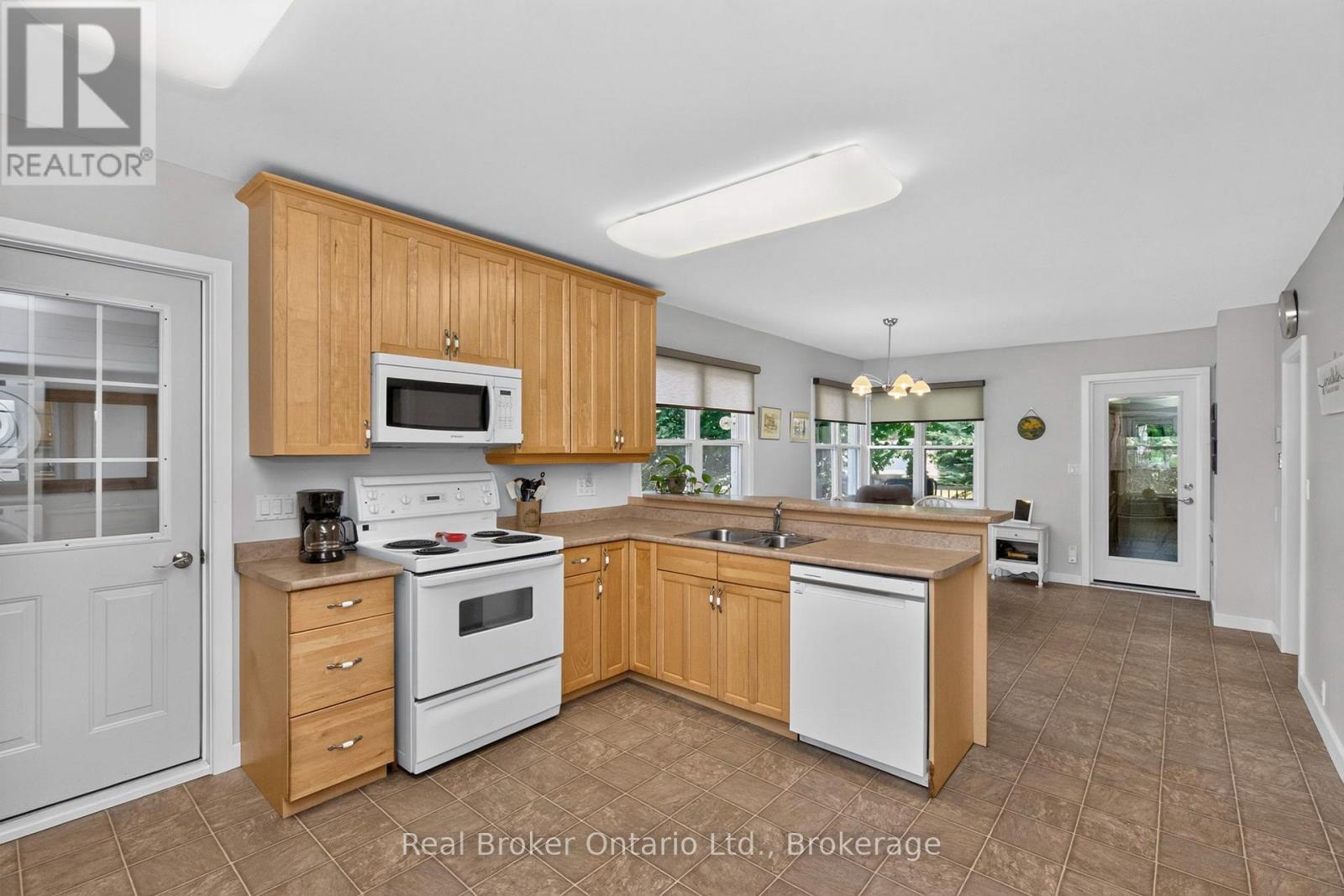 150 Lafontaine Road E Property Photo 10