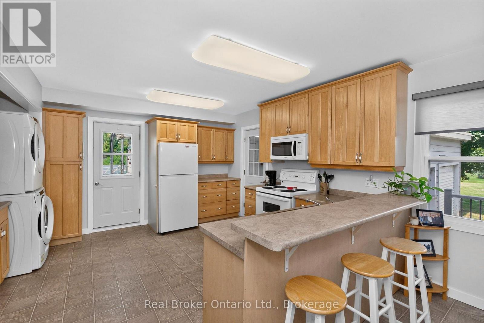 150 Lafontaine Road E Property Photo 11