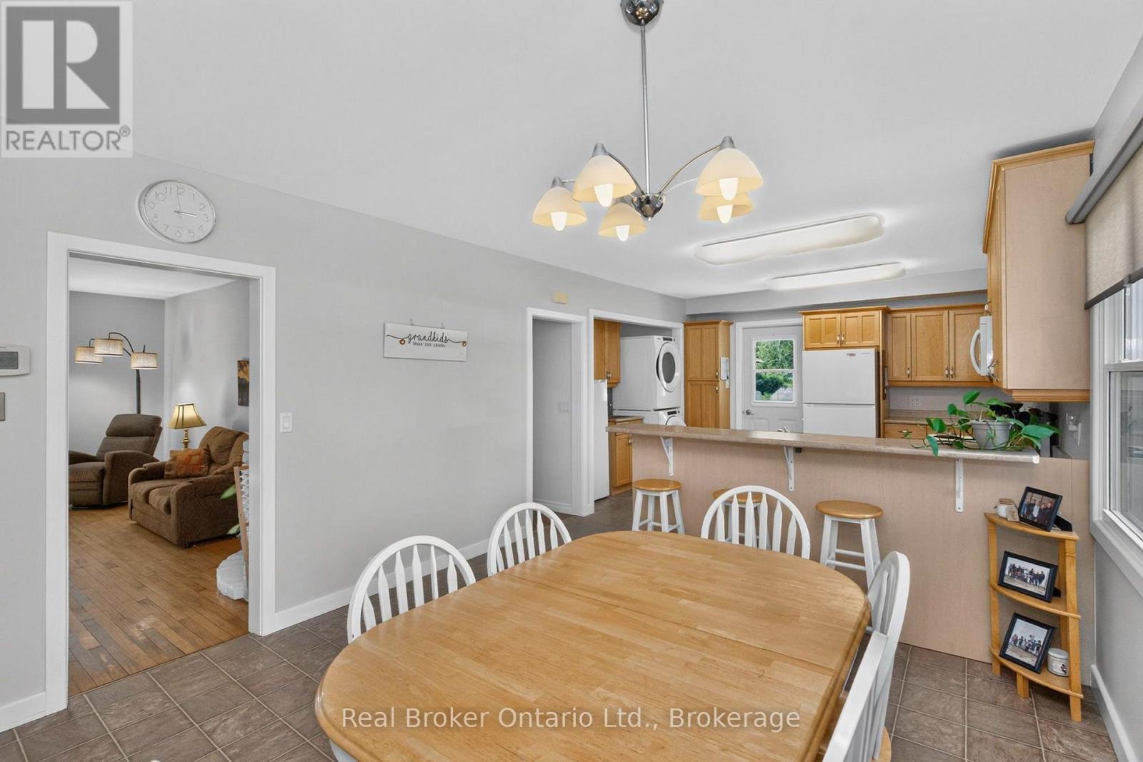 150 Lafontaine Road E Property Photo 14