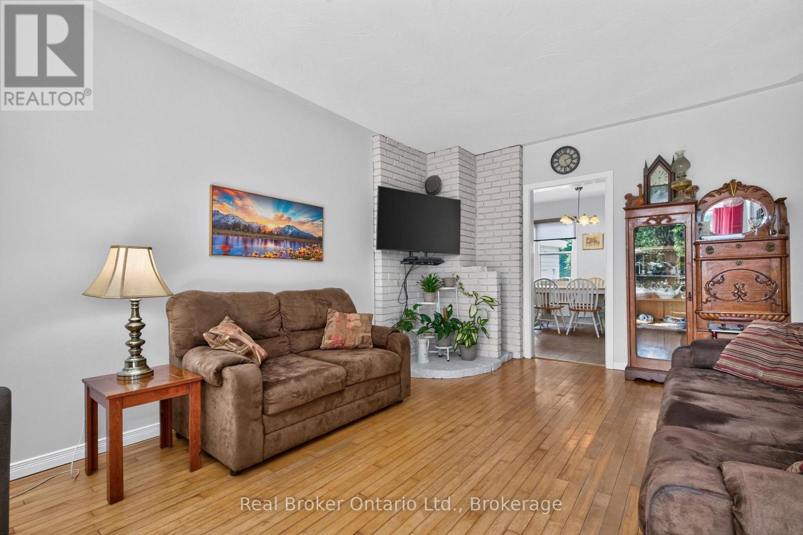 150 Lafontaine Road E Property Photo 17