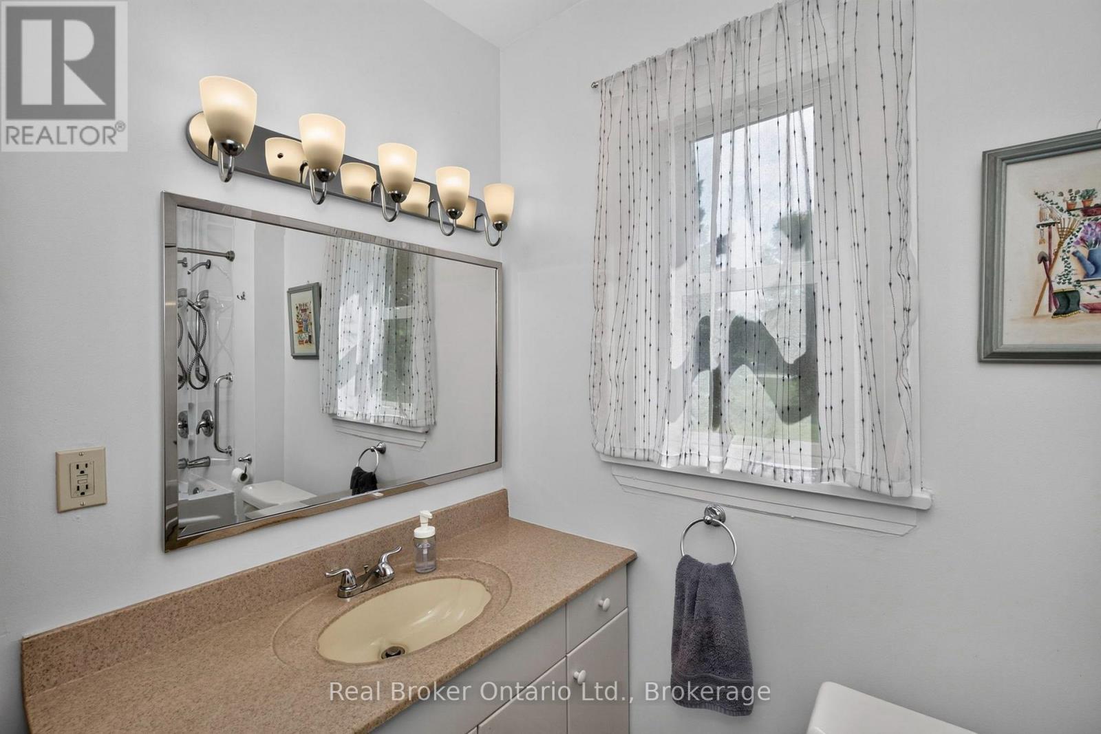 150 Lafontaine Road E Property Photo 21