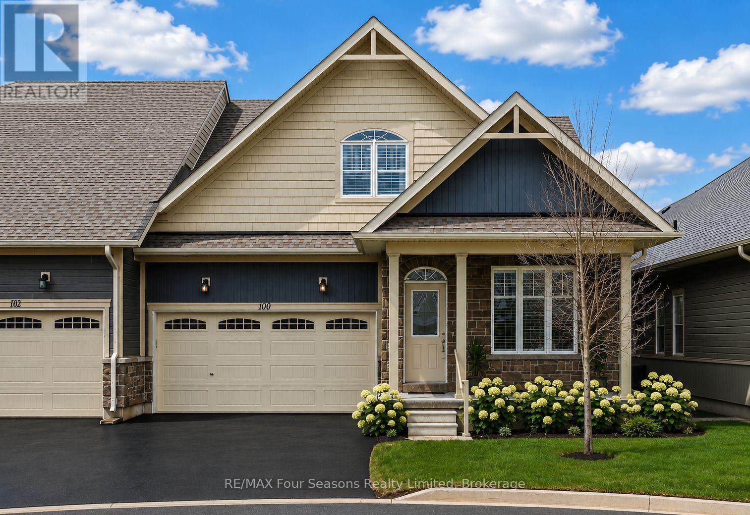 100 Kari Crescent Property Photo 1