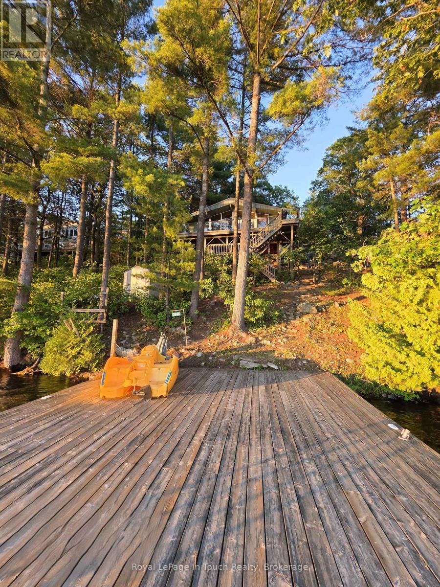 3946 East Shore Road Property Photo