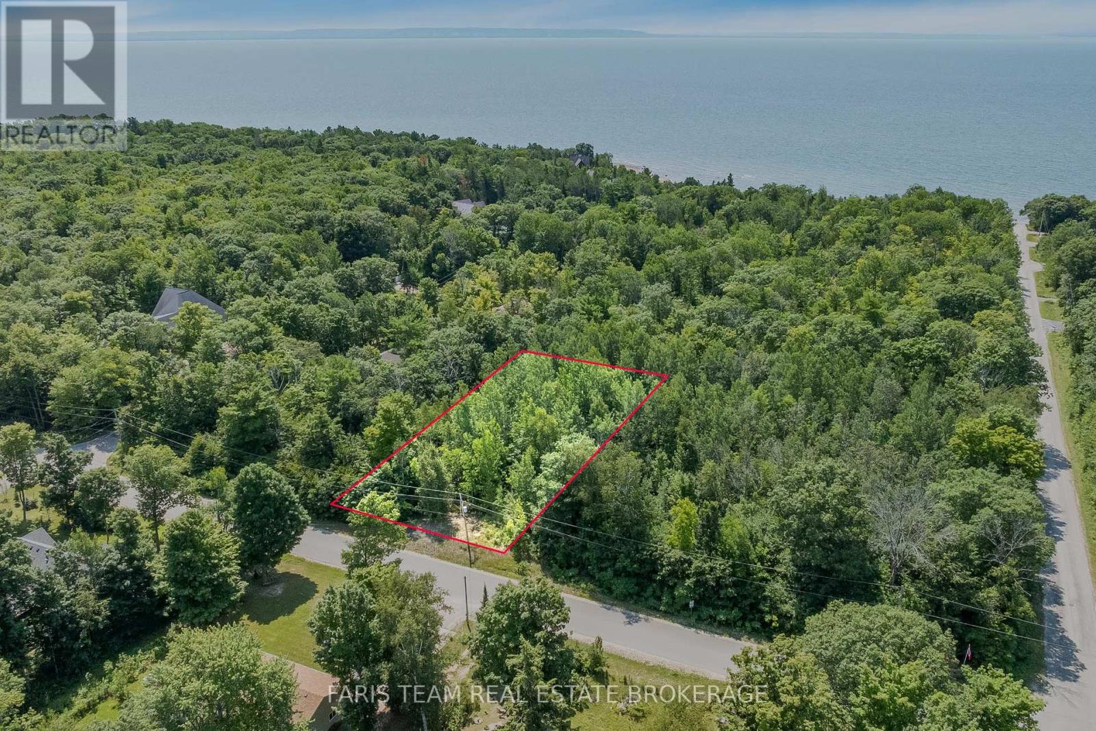 Block C Part 3 Tiny Beaches Road N Property Photo 1