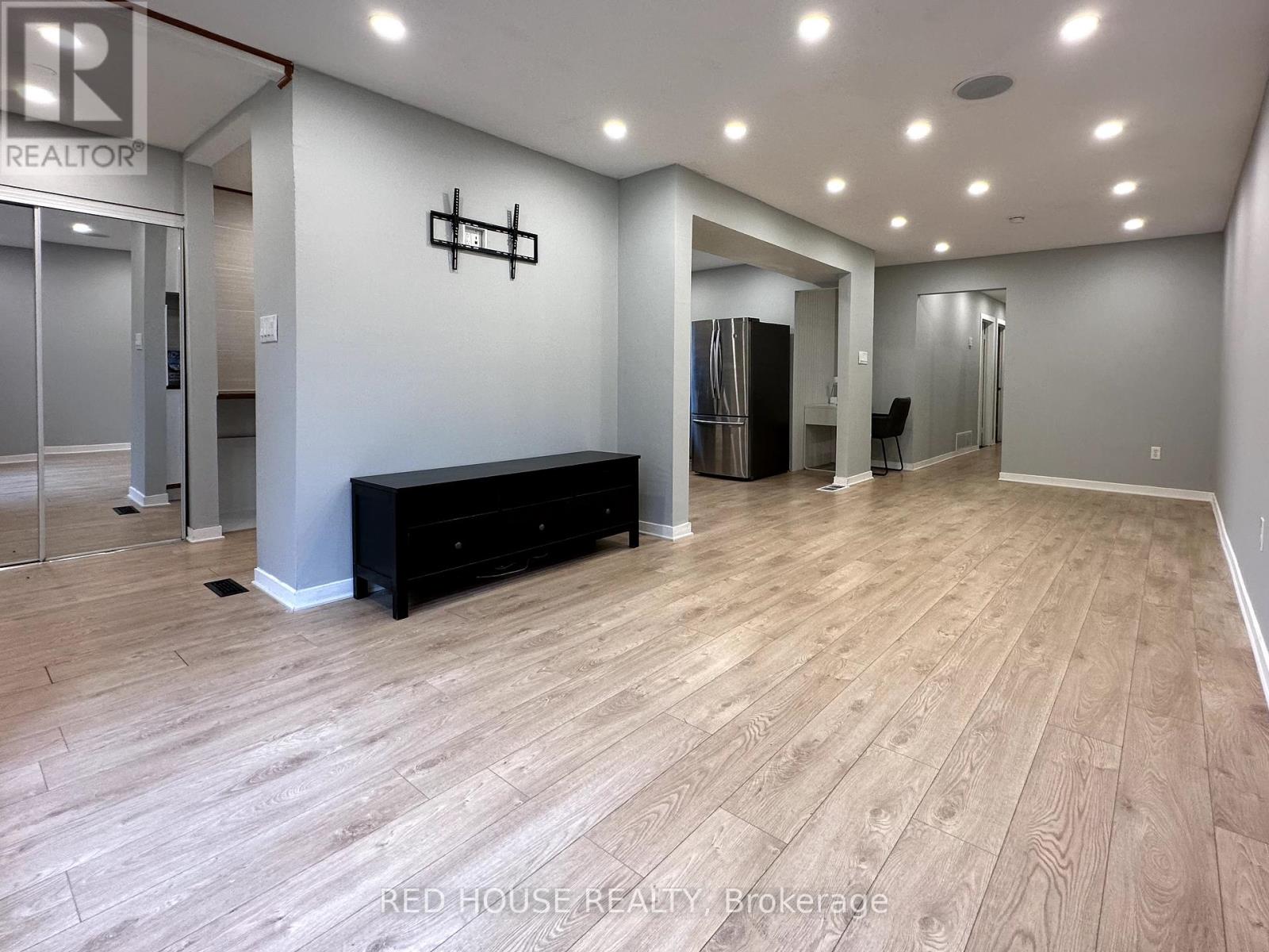 52 Charlbrook Avenue Property Photo 2