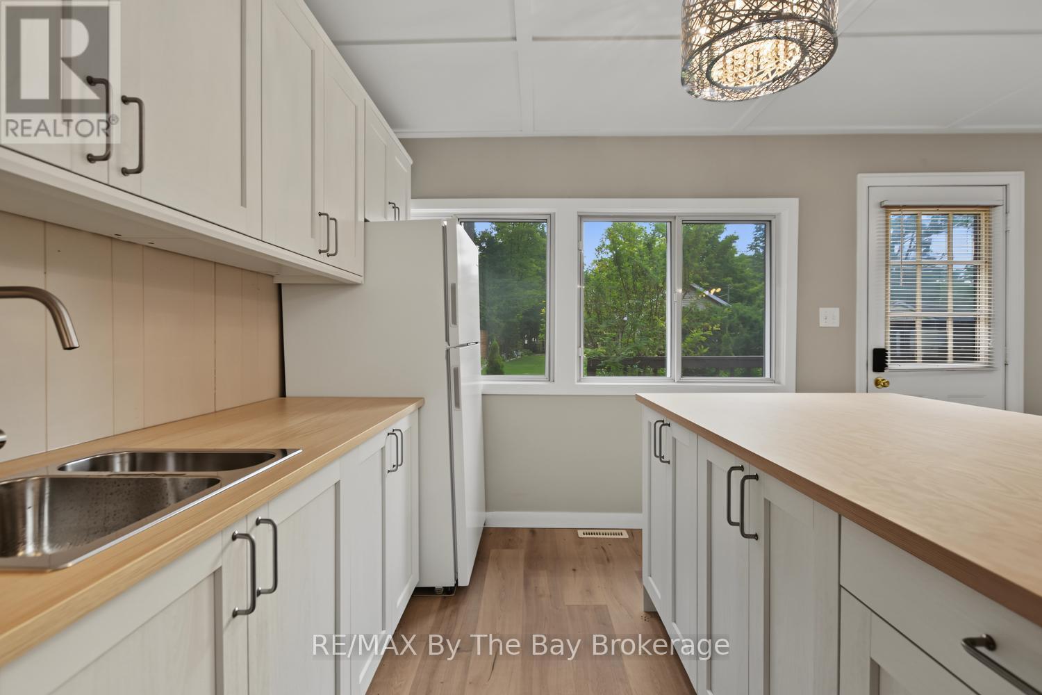 50 Balsam Street Property Photo 9