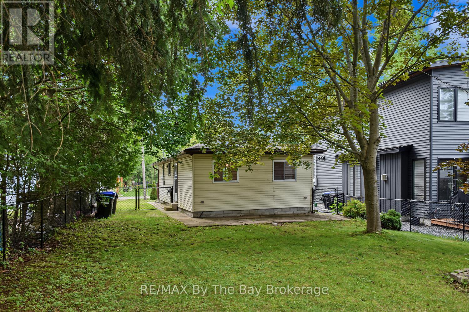 50 Balsam Street Property Photo 35