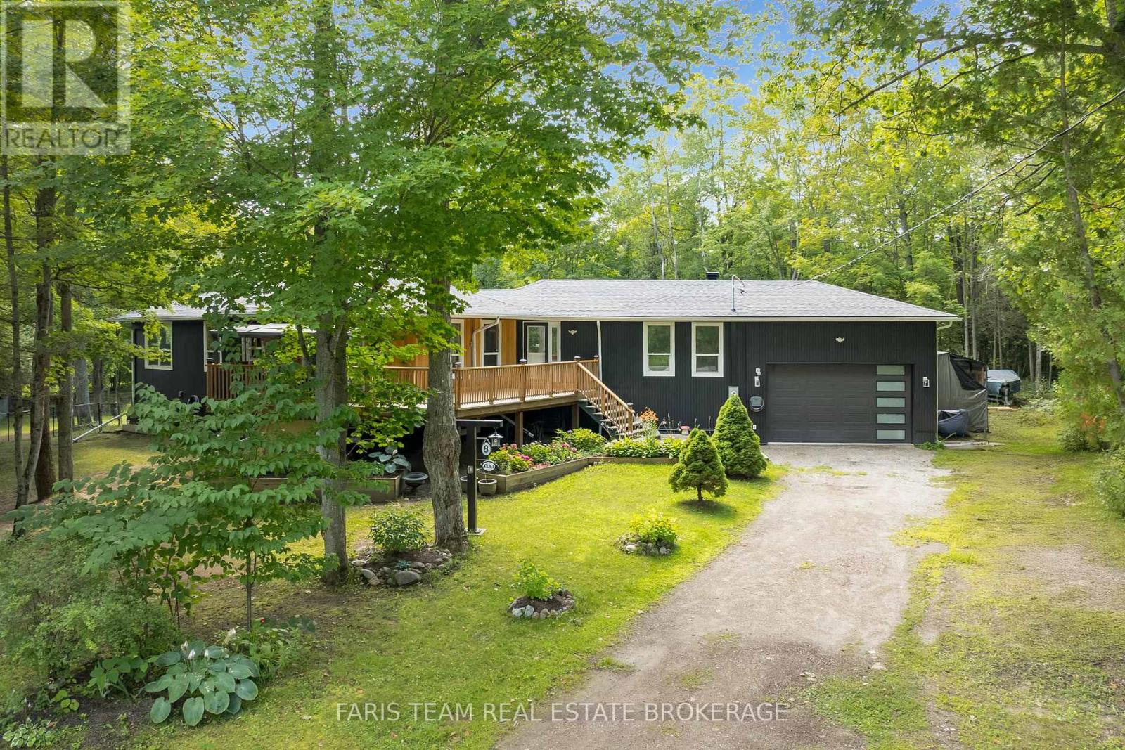 8 Joliet Crescent Property Photo 1