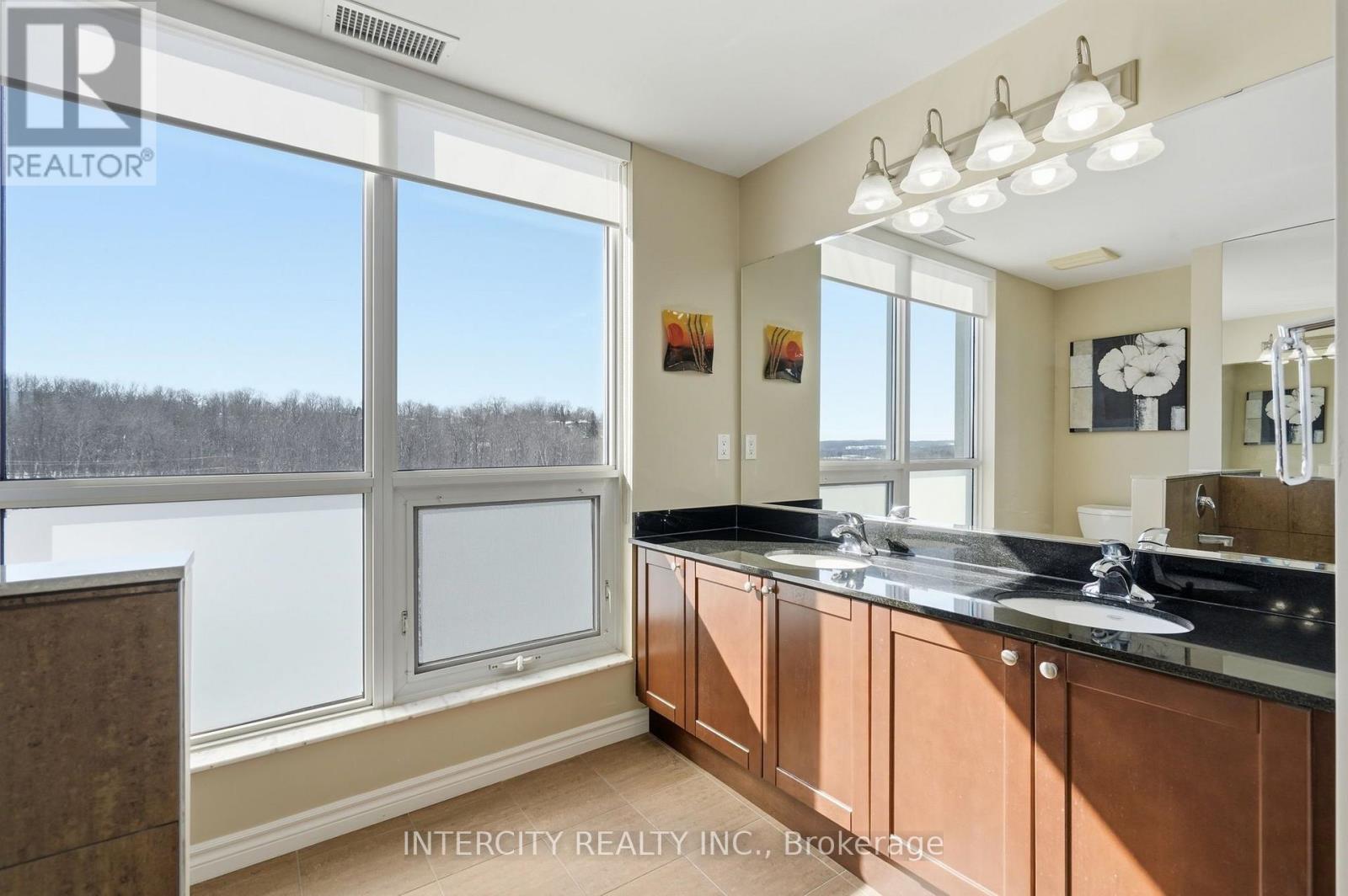 901 - 699 Aberdeen Boulevard Property Photo 15