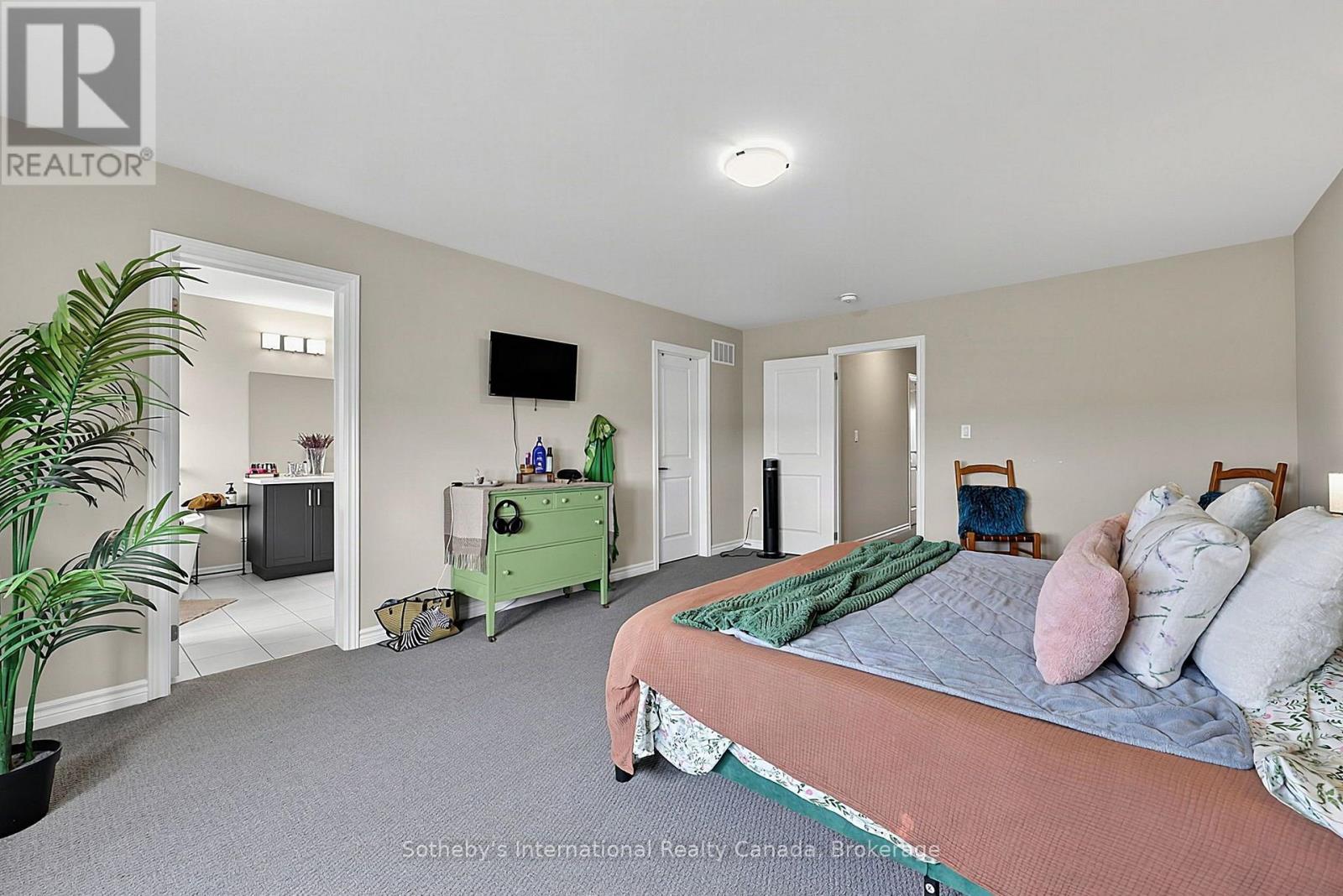 270 Springfield Crescent Property Photo 27
