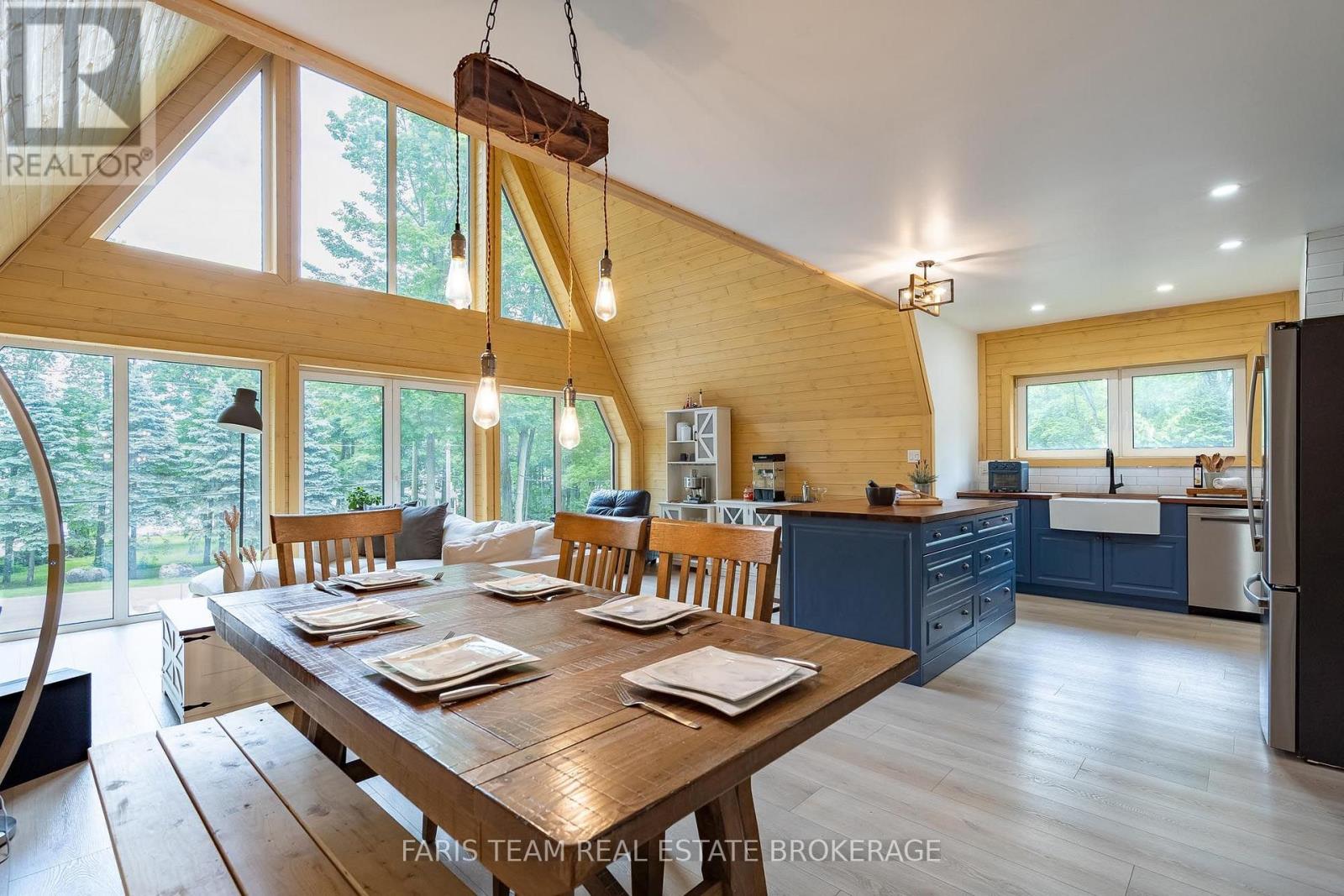 1490 Champlain Road Property Photo 10