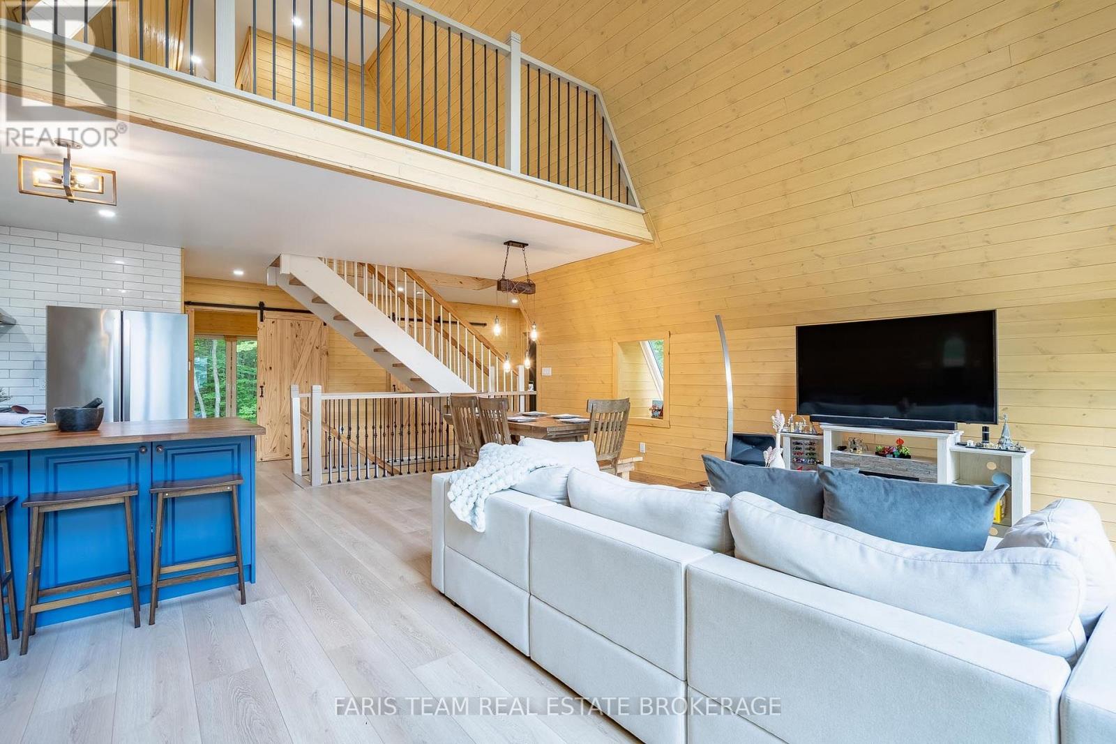 1490 Champlain Road Property Photo 12