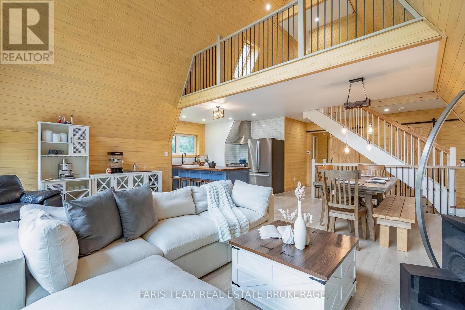 1490 Champlain Road Property Photo 13