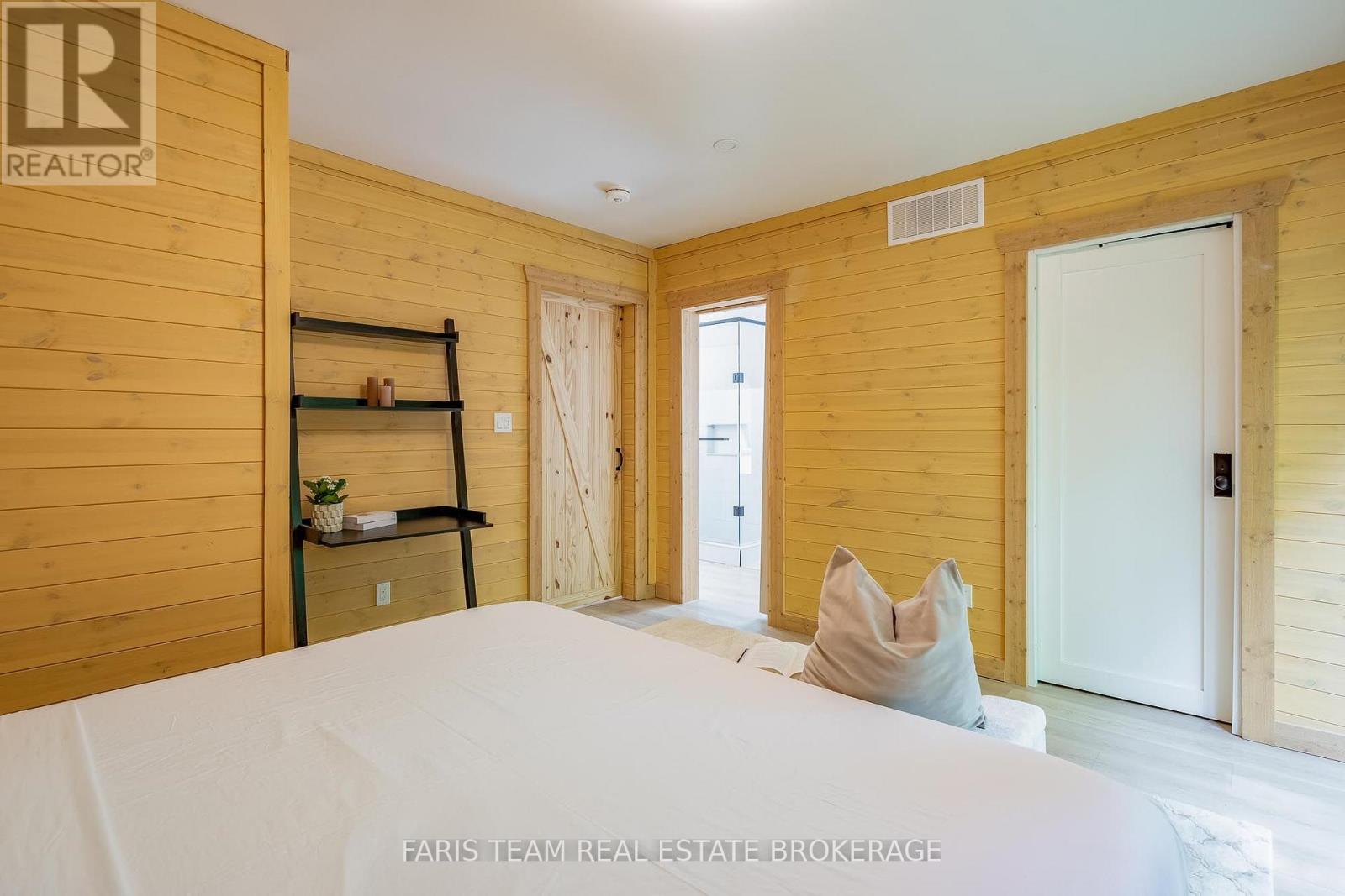 1490 Champlain Road Property Photo 16
