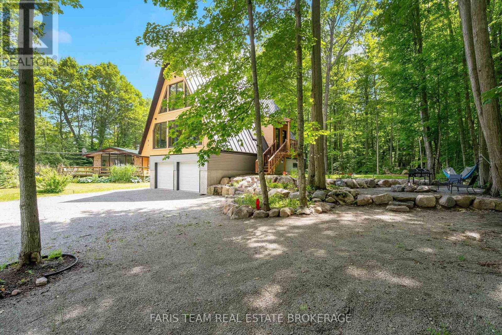 1490 Champlain Road Property Photo 25