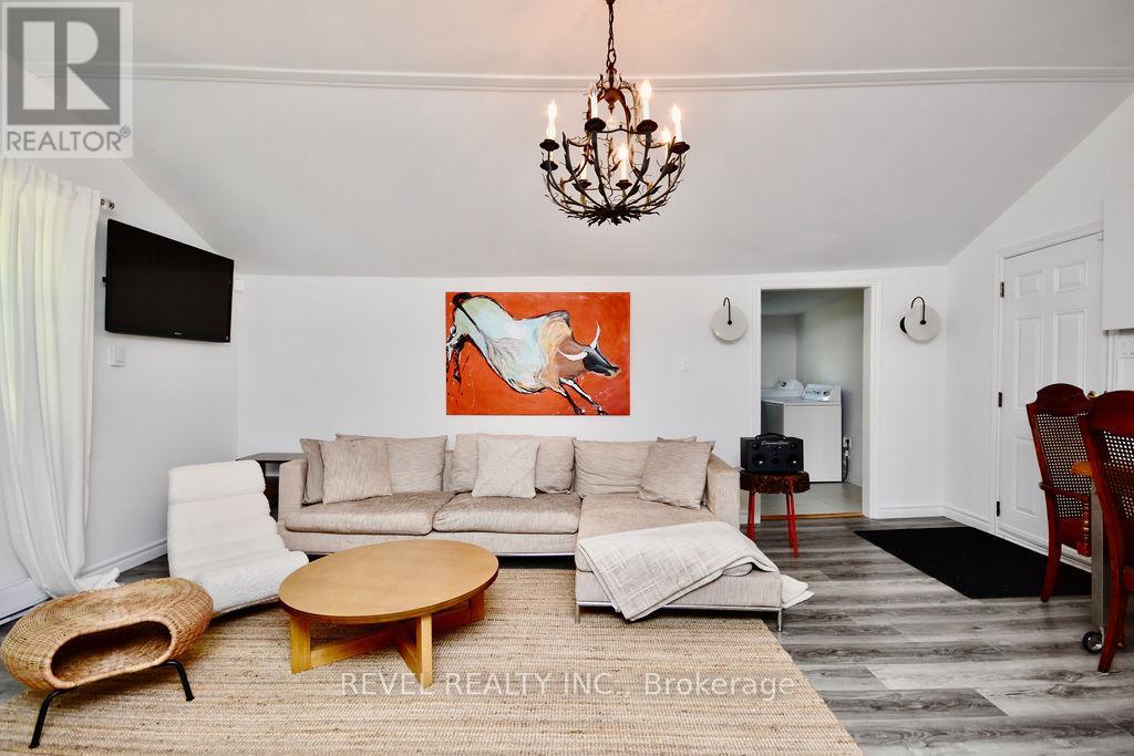 39 Domar Road Property Photo 5