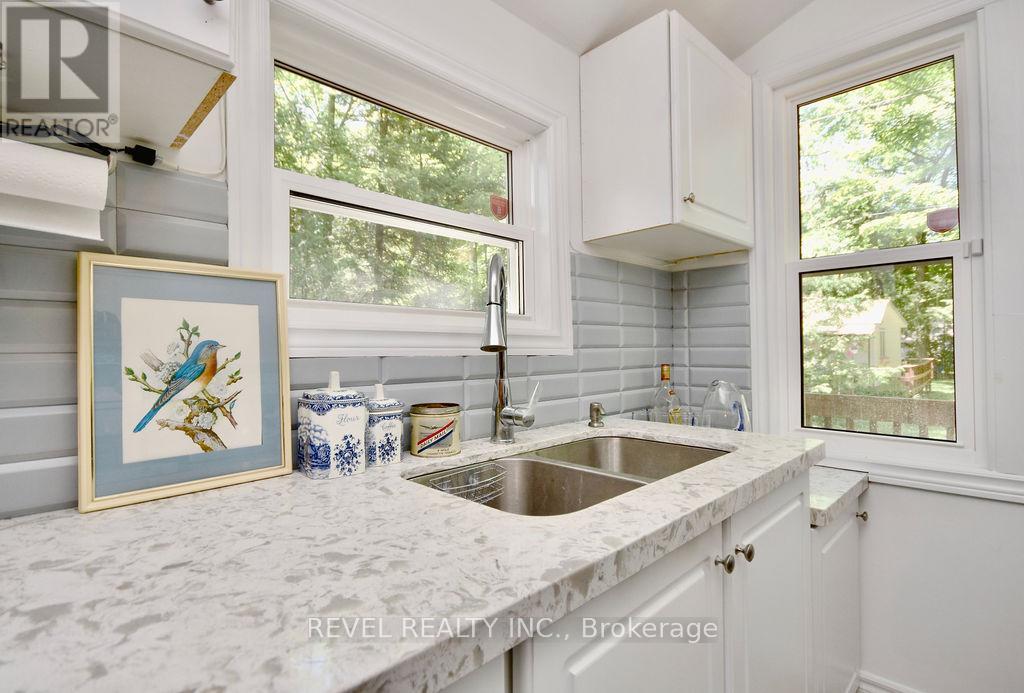 39 Domar Road Property Photo 9