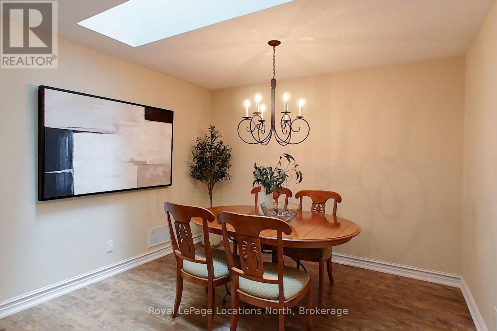 25 Green Briar Drive Property Photo 13