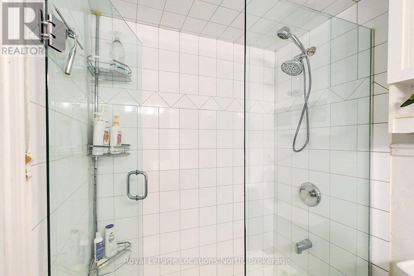 25 Green Briar Drive Property Photo 18
