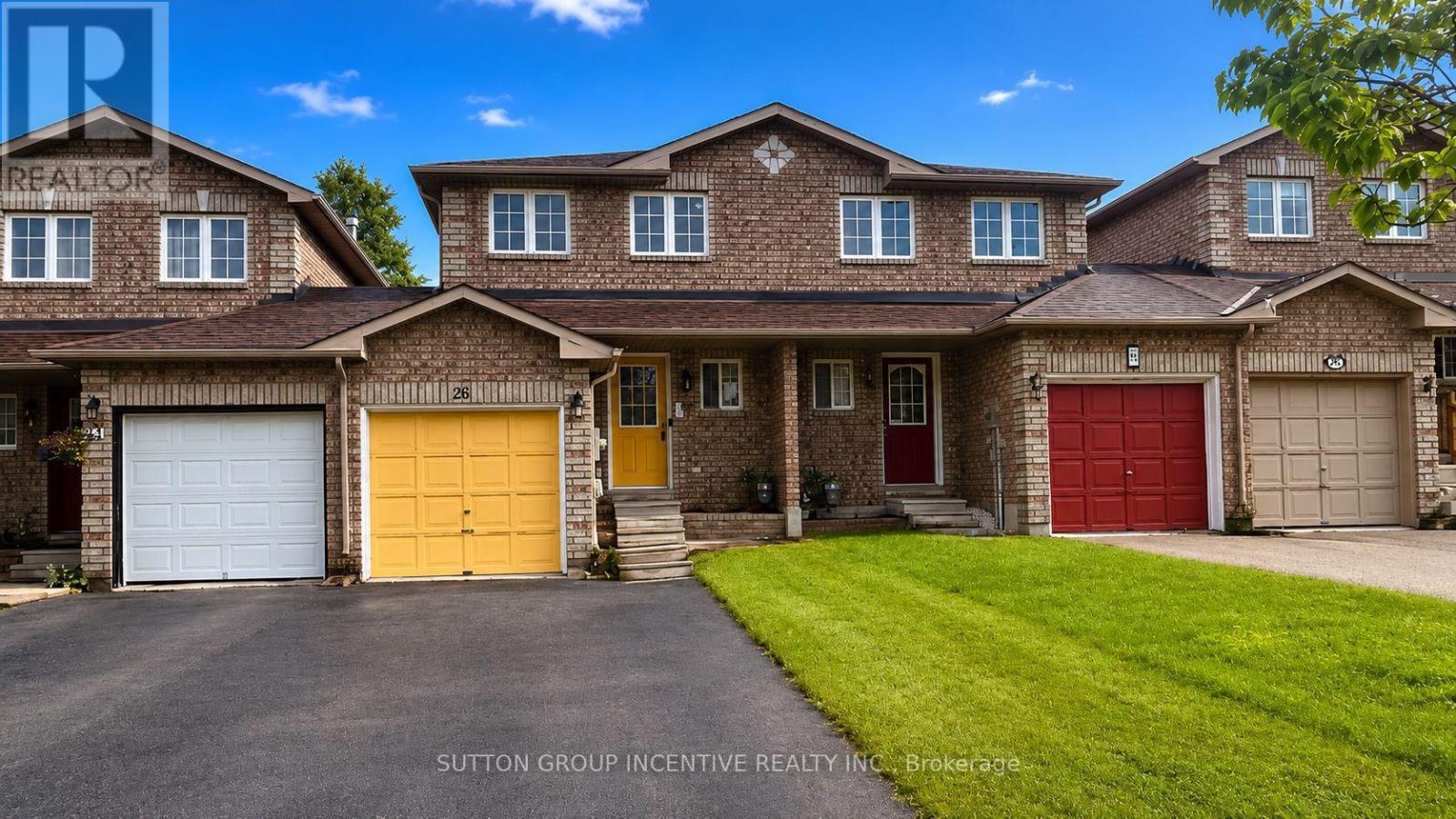 25 Lions Gate Boulevard Property Photo 1